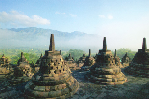 ボロブドゥール寺院（インドネシア）